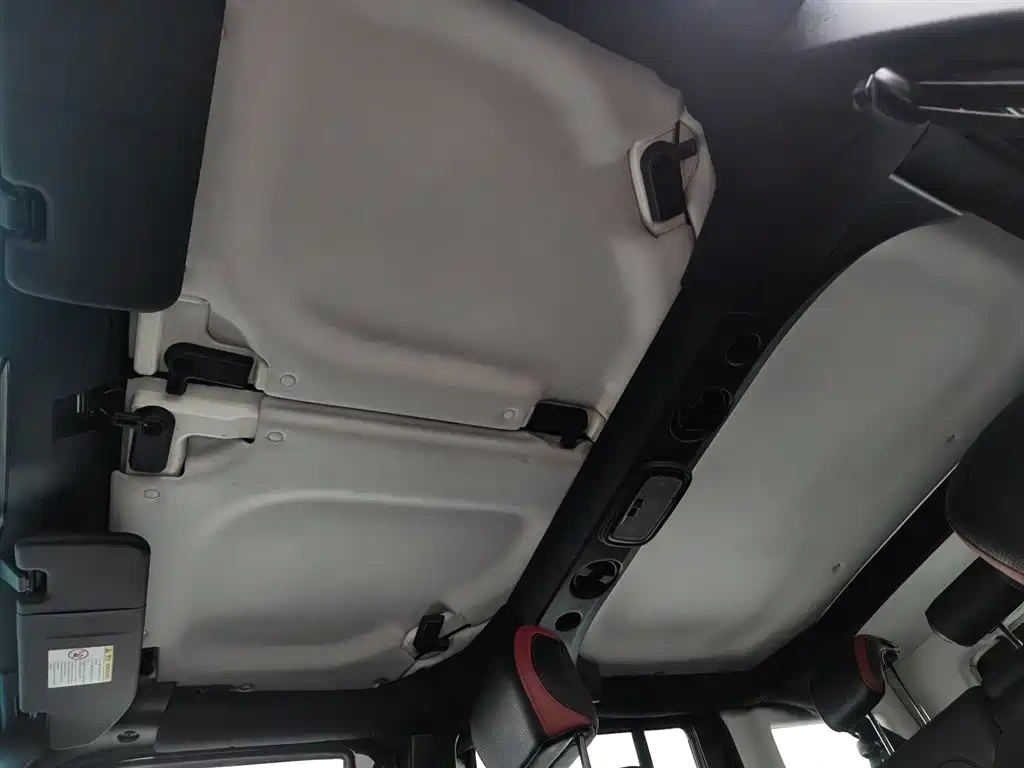BAIC ORV Beijing Offroad BJ40 2018 PLUS 2.3T Auto 4WD Premium Edition China V