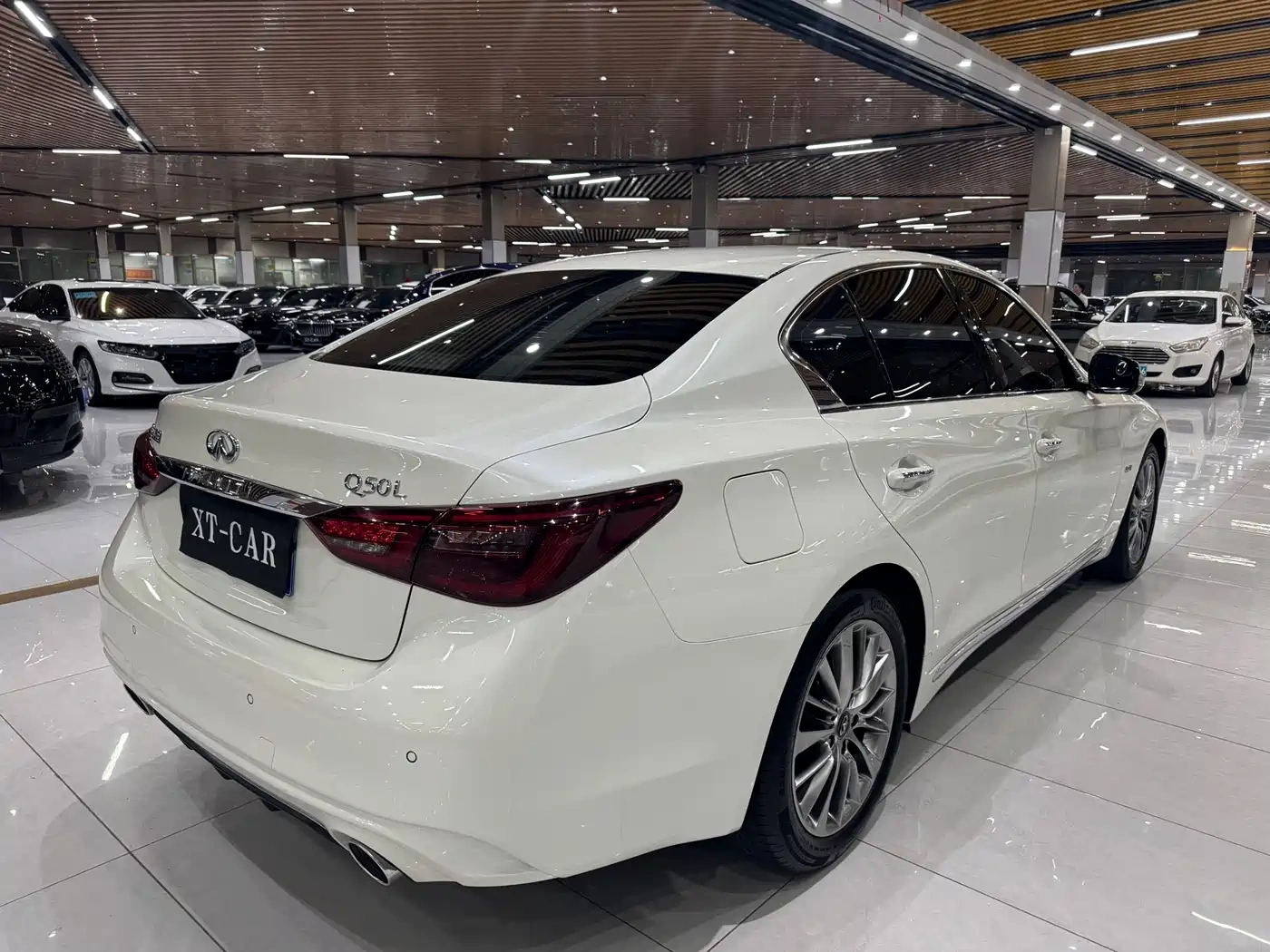 Infiniti Infiniti Q50L 2018 2.0T Premium Edition (China VI)