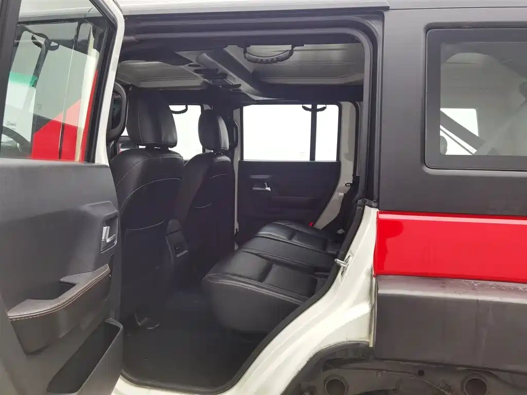 BAIC ORV Beijing Offroad BJ40 2016 Model 40L 2.0T Manual 4WD Premium