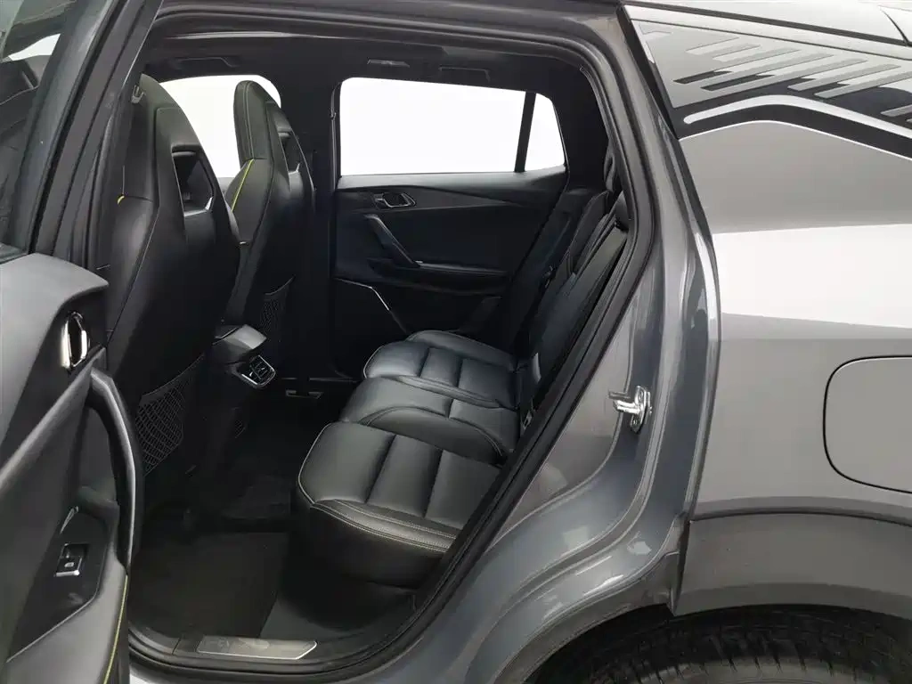 Lynk & Co Lynk & Co 06 2023 Remix 1.5T Power Halo