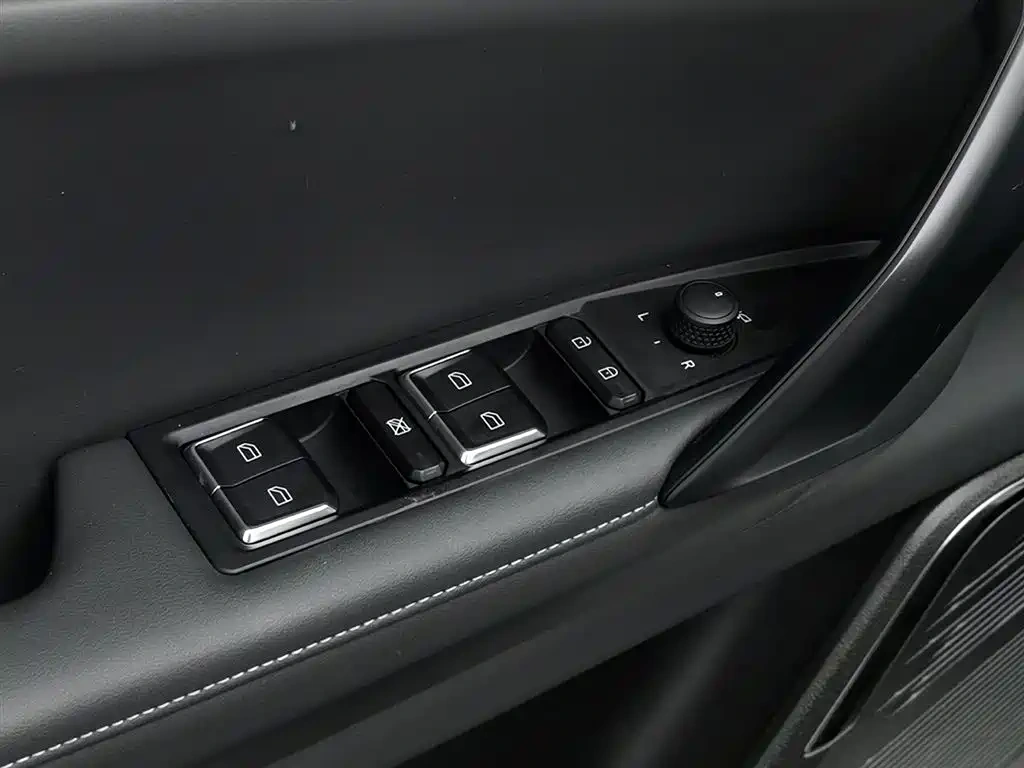 Lynk & Co Lynk & Co 06 2023 Remix 1.5T Power Pro