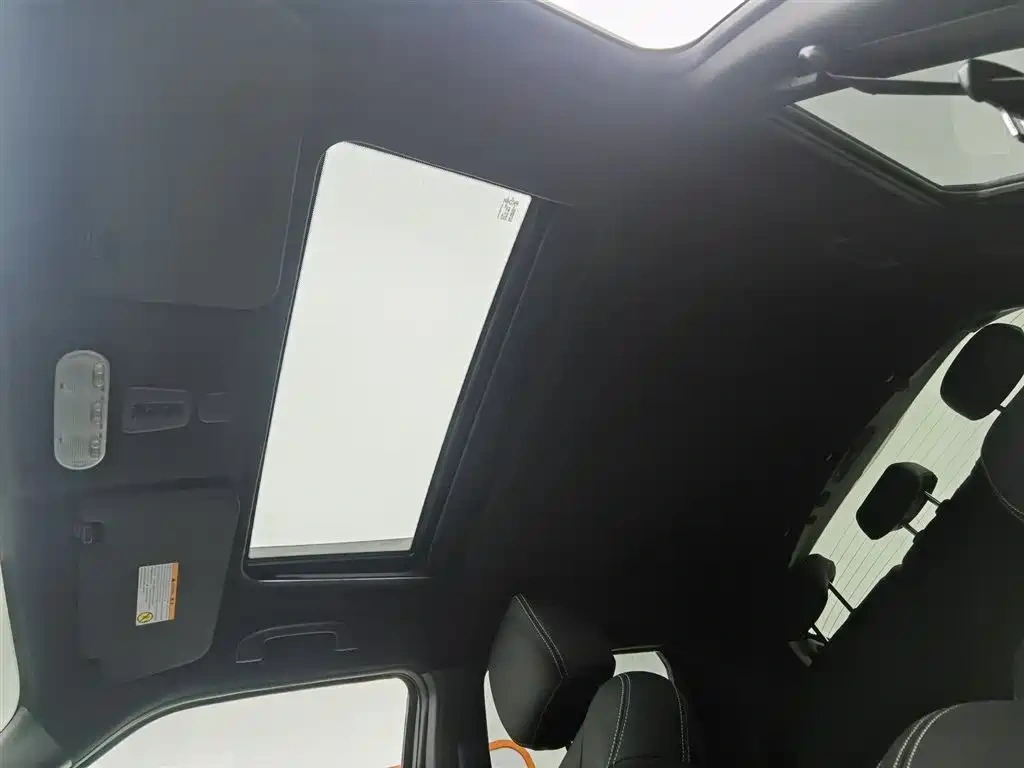 Infiniti Infiniti ESQ 2014 1.6L Free Edition