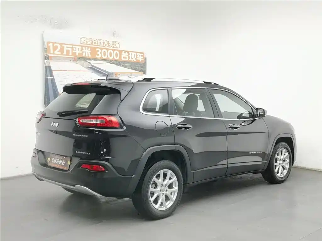 Jeep Cherokee 2017 2.0L Superior Edition