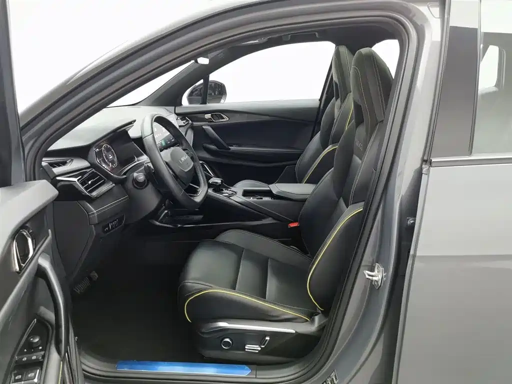 Lynk & Co Lynk & Co 06 2023 Remix 1.5T Power Halo