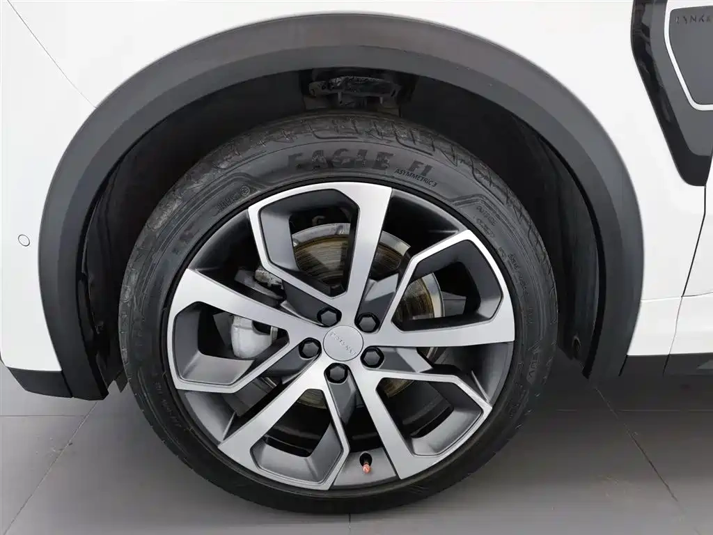 Lynk & Co Lynk & Co 05 2020 2.0TD 4WD Halo Edition