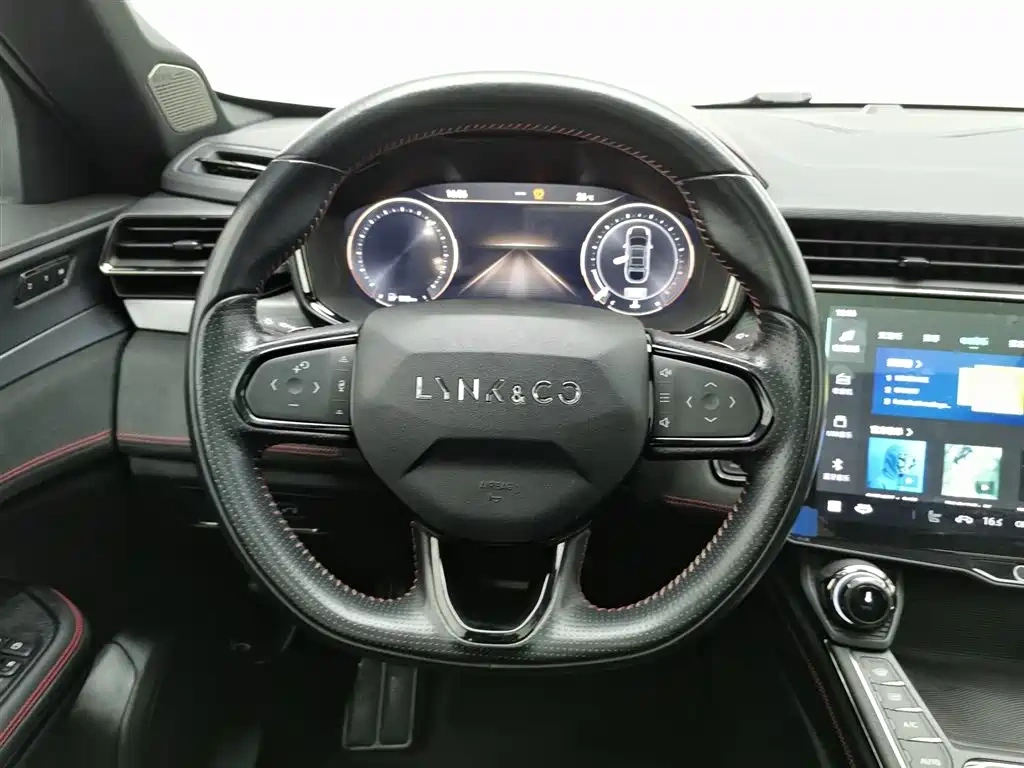 Lynk & Co Lynk & Co 05 2020 2.0TD 4WD Halo Edition