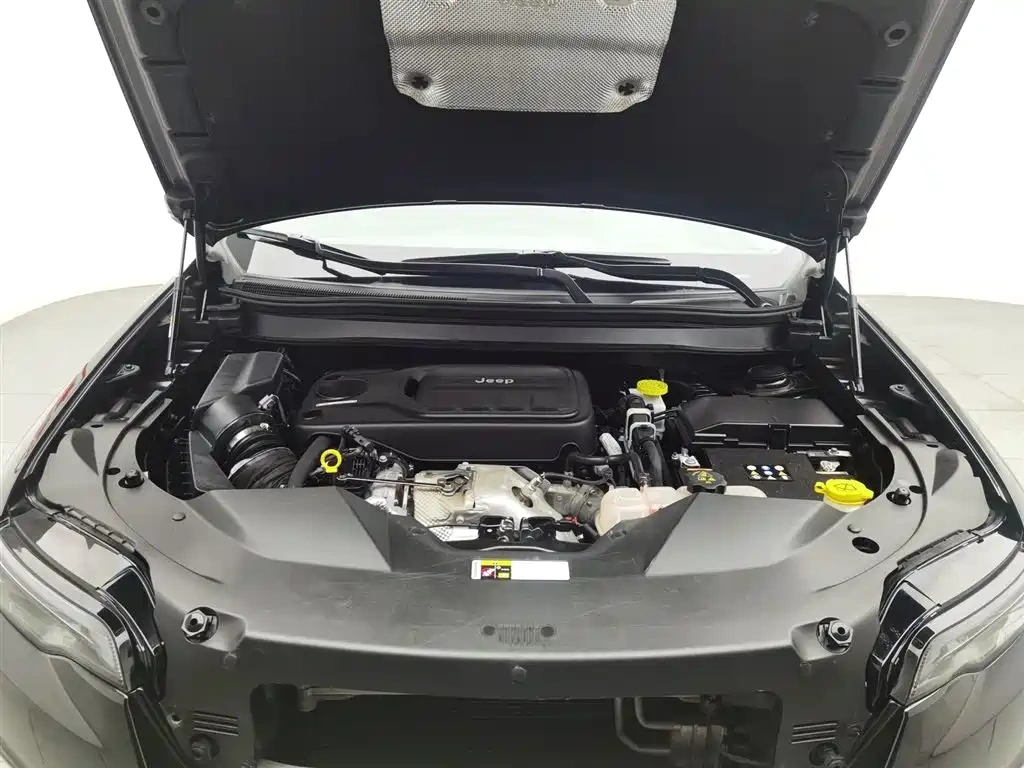 Jeep Cherokee 2020 2.0T 2WD Leading Edition