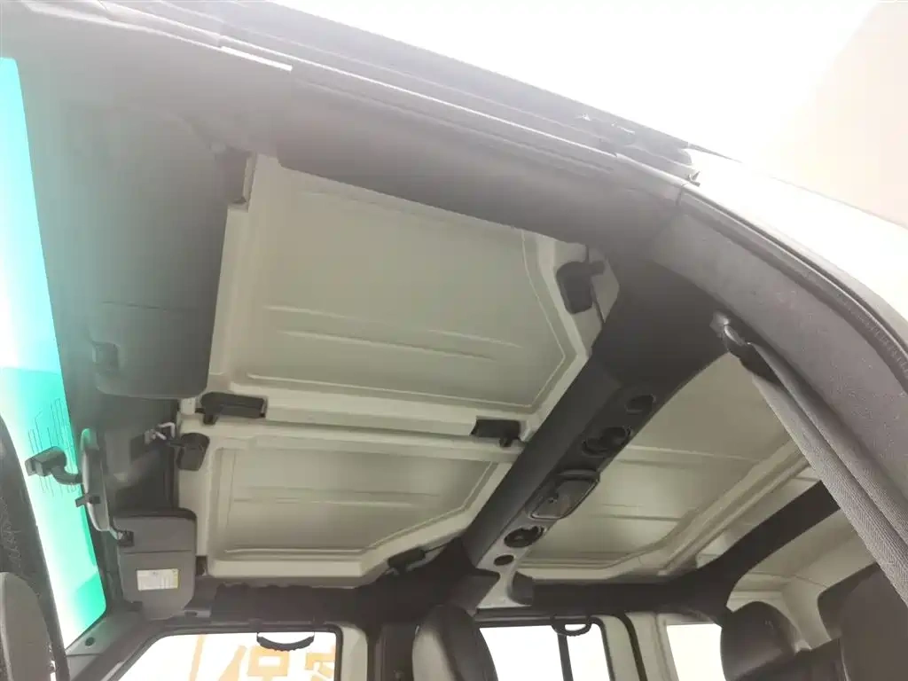 BAIC ORV Beijing Offroad BJ40 2016 Model 40L 2.0T Manual 4WD Premium