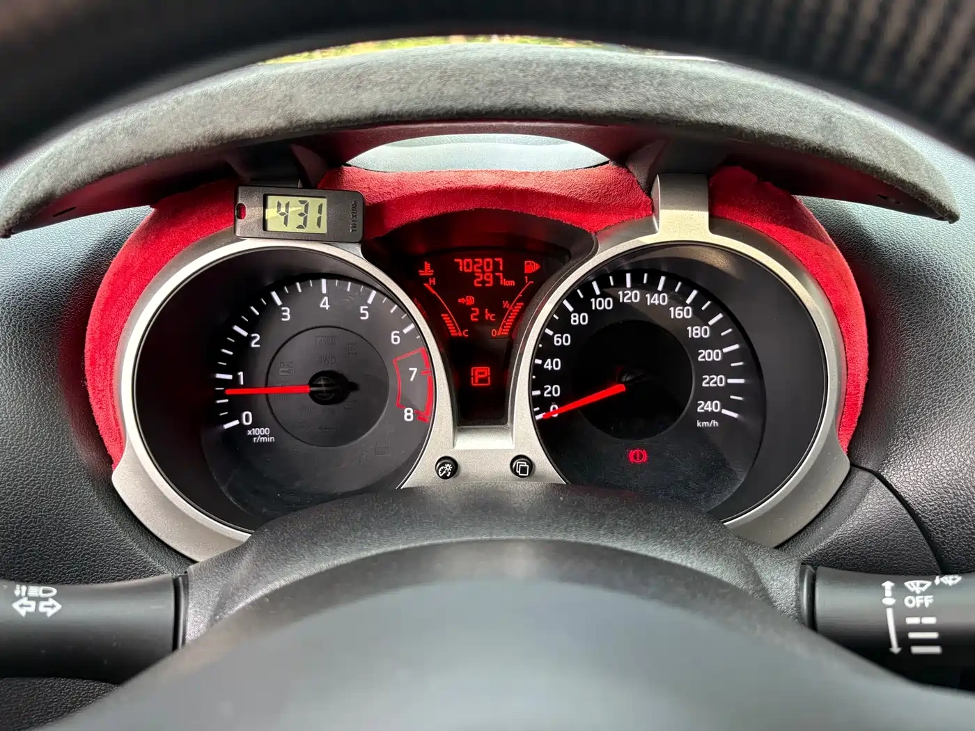 Infiniti Infiniti ESQ 2014 1.6L Free Edition