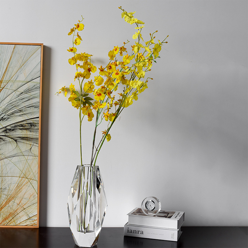 Modern minimalist crystal K9 transparent triangular rhombus vase for home decor and living room ornaments,www.kongzeglobal.com,Modern minimalist crystal K9 transparent triangular rhombus vase for home decor and living room ornaments