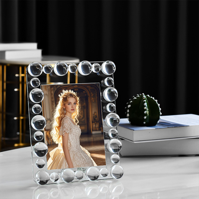 Round Bubble Bezel K9 Crystal Vertical Photo Frame, 7 Inch Clear Picture Frame for Wedding Office Table Decor & Memory Gift,www.kongzeglobal.com,Round Bubble Bezel K9 Crystal Vertical Photo Frame, 7 Inch Clear Picture Frame for Wedding Office Table Decor & Memory Gift-www.kongzeglobal.com