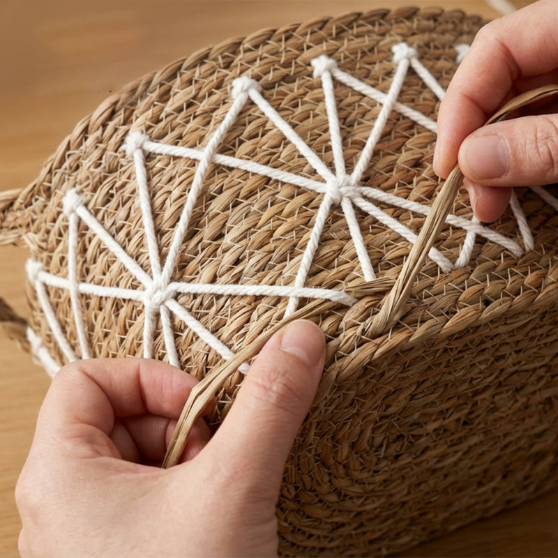 Natural Grass Woven Handheld Storage Basket, Boho Diamond Pattern Rectangular Desktop Organizer Bin for Nordic Homestay Home Decor,www.kongzeglobal.com,Natural Grass Woven Handheld Storage Basket, Boho Diamond Pattern Rectangular Desktop Organizer Bin for Nordic Homestay Home Decor-www.kongzeglobal.com
