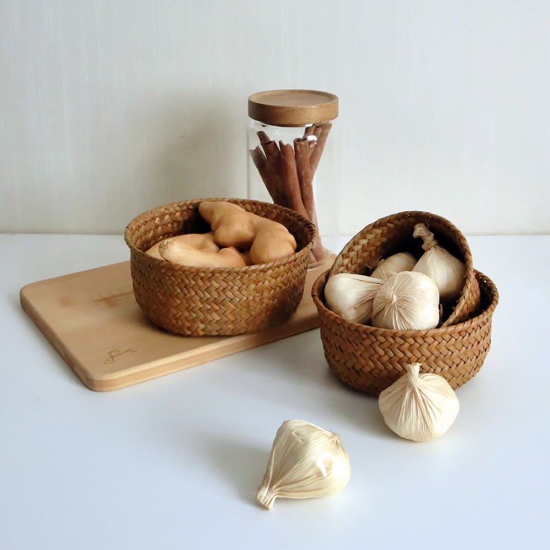 Natural Seagrass Woven Round Storage Basket, Mini Handwoven Organizer Bowl for Kitchen Garlic Snack Desktop Key Remote Sundry Storage,www.kongzeglobal.com,Natural Seagrass Woven Round Storage Basket, Mini Handwoven Organizer Bowl for Kitchen Garlic Snack Desktop Key Remote Sundry Storage