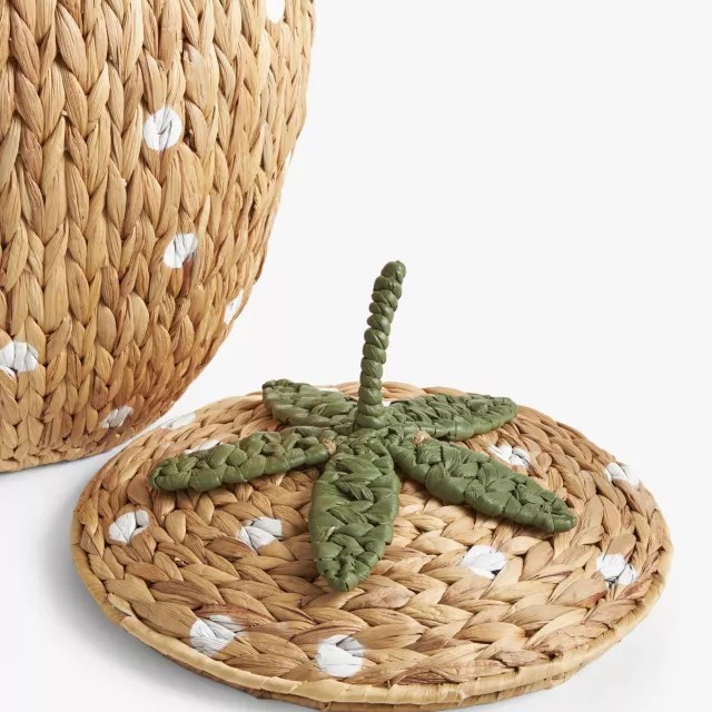 Cute Strawberry Shaped Water Hyacinth Woven Storage Basket, Lidded Decorative Organizer Bin for Toy Snack Clothes Homestay Room Decor,www.kongzeglobal.com,Cute Strawberry Shaped Water Hyacinth Woven Storage Basket, Lidded Decorative Organizer Bin for Toy Snack Clothes Homestay Room Decor-www.kongzeglobal.com