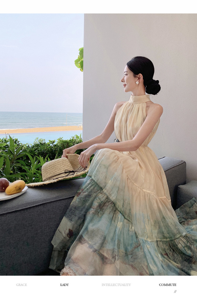 New Chinese-Style fashion Printed Dress Halter-Neck Maxi Gown & Flared Vacation Skirt