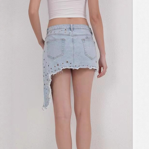 Y2K Irregular Asymmetrical Denim Mini Skirt Women Light Wash Raw Hem Metal Eyelet Ring Decor Jean Skirt Punk Streetwear Micro Skirt