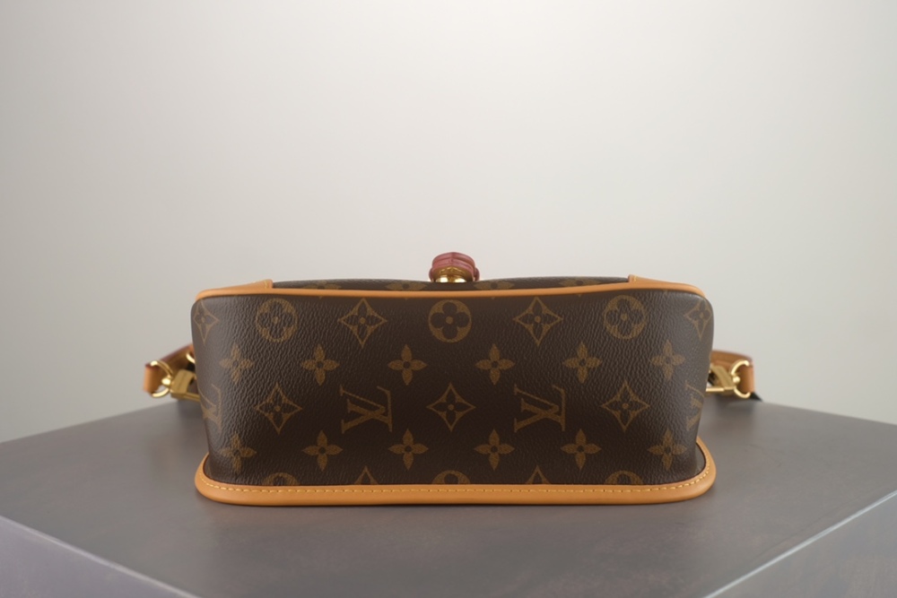 LV Diane Handbag M45985 Black / M46049 Rose Pink