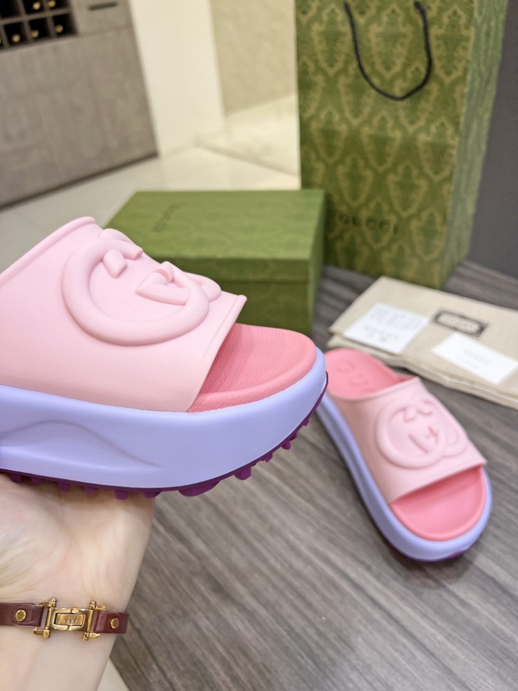 Gucci Platform slides Pink