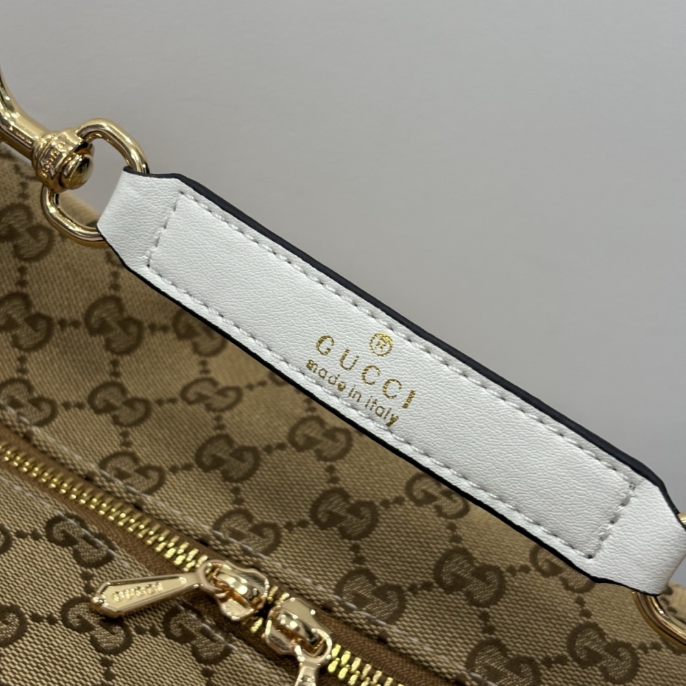 Gucci Brera Shoulder Bag A00B40 Khaki