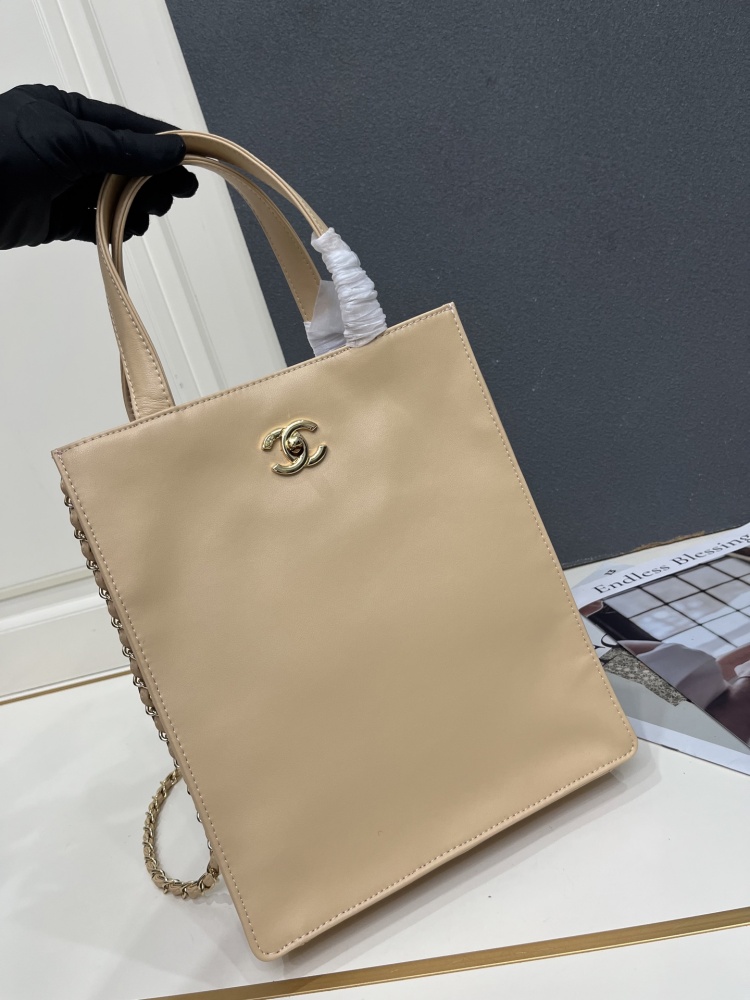 Chanel 2026 Small Shopping Bag Smooth Calfskin Gold-Tone Metal AS6452（Beige）