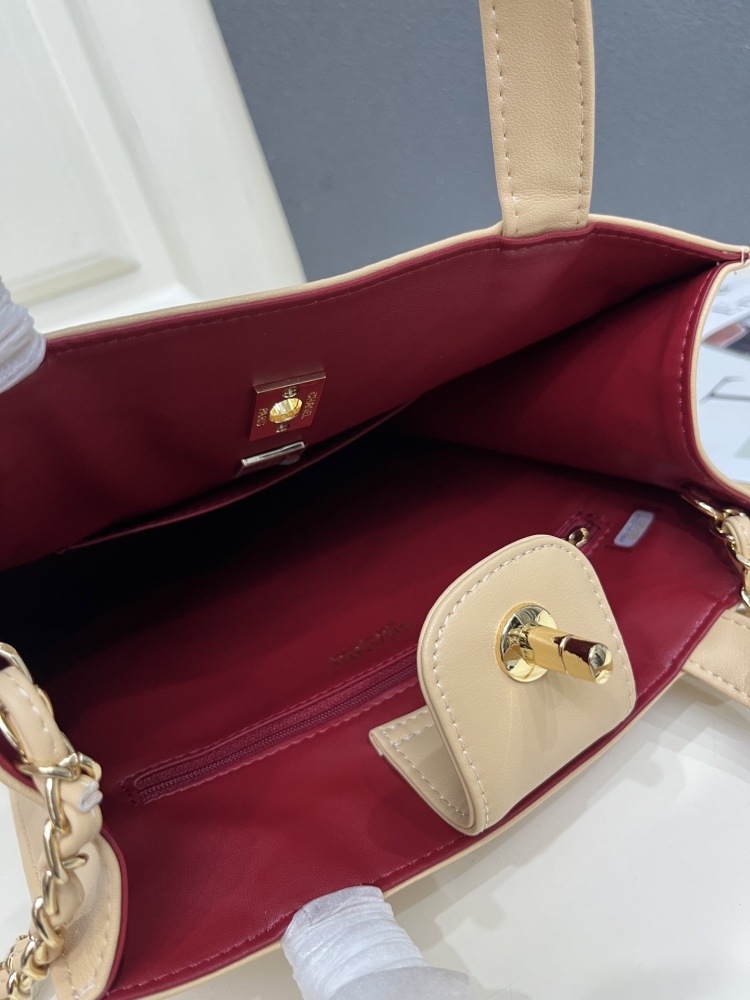 Chanel 2026 Small Shopping Bag Smooth Calfskin Gold-Tone Metal AS6452（Beige）