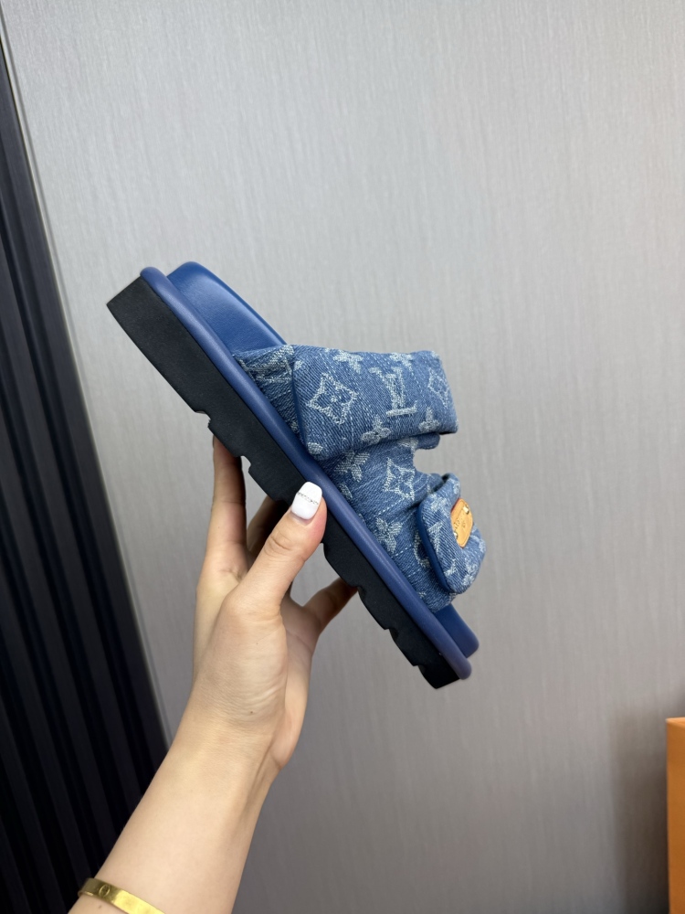 LV Couples' Slippers Pool Pillow Comfort‌ Denim Slippers