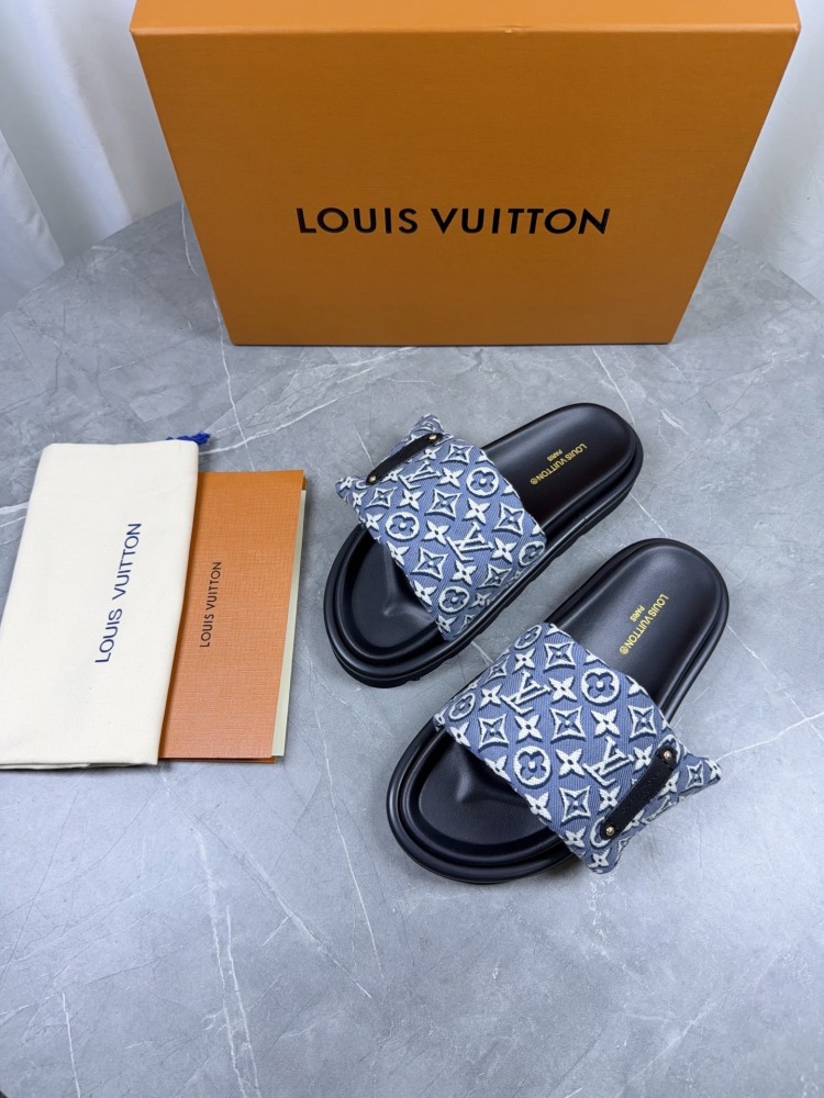 LV Slippers Louis Vuitton Pool Pillow Comfort‌-Light Blue