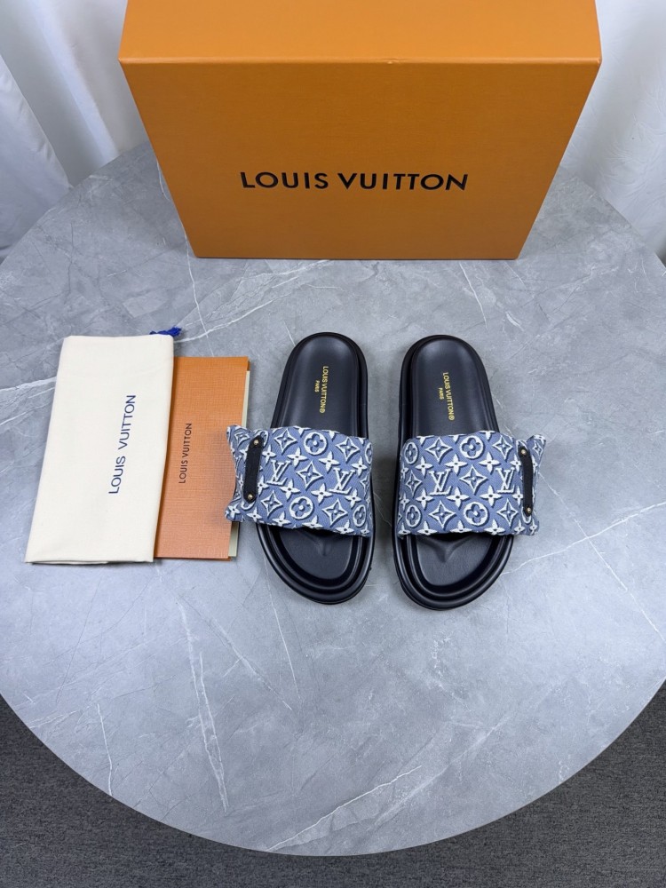LV Slippers Louis Vuitton Pool Pillow Comfort‌-Light Blue