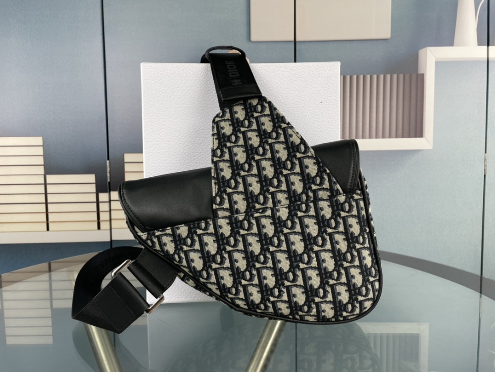 Dior Oblique Men Saddle Belt Bag 886882