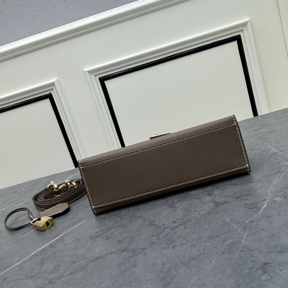 Hermès Kelly II Sellier mini bag Brown Black White