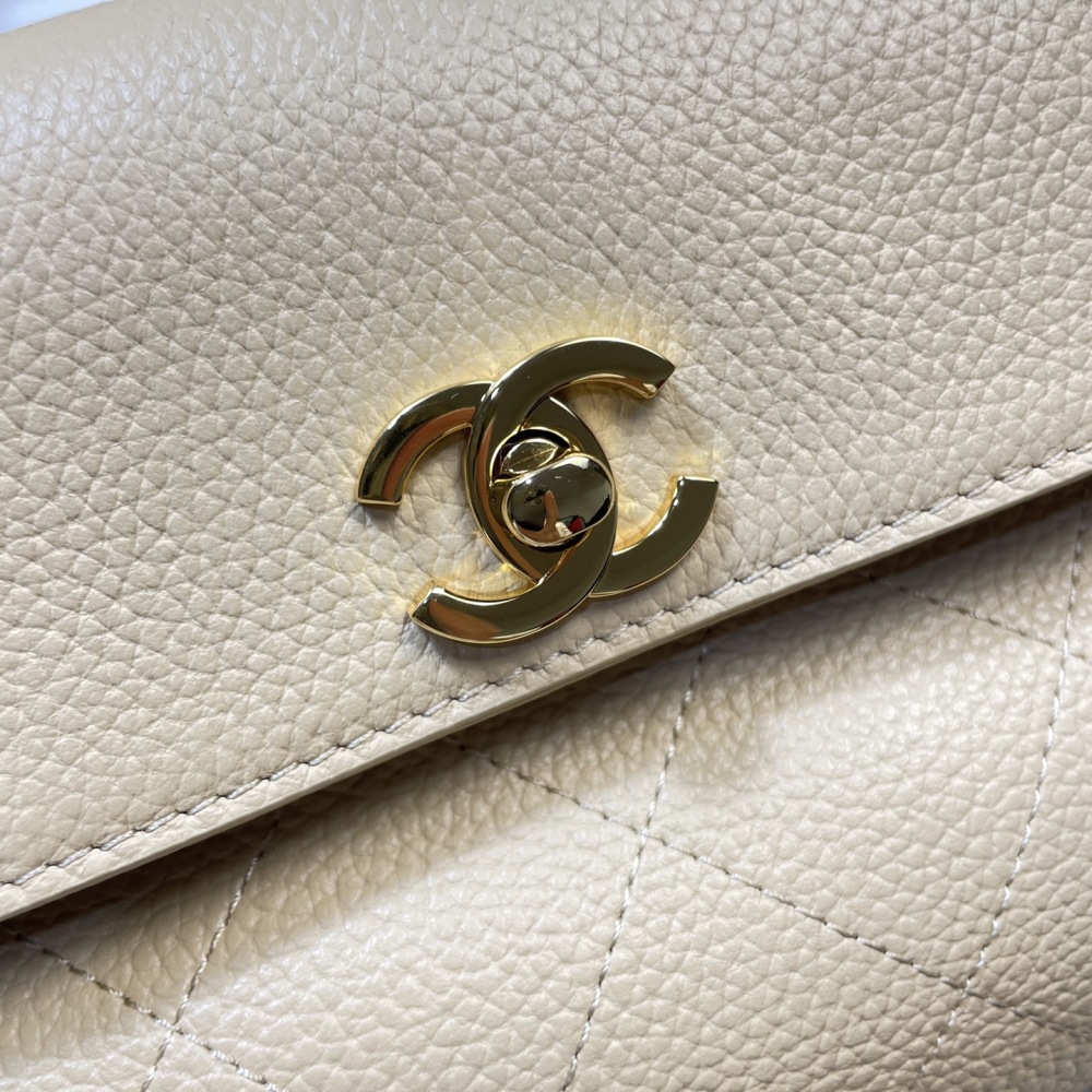 CHANEL AS6288B24248U1536 Small Shopping Bag Light Beige Grained Calfskin Gold Hardware