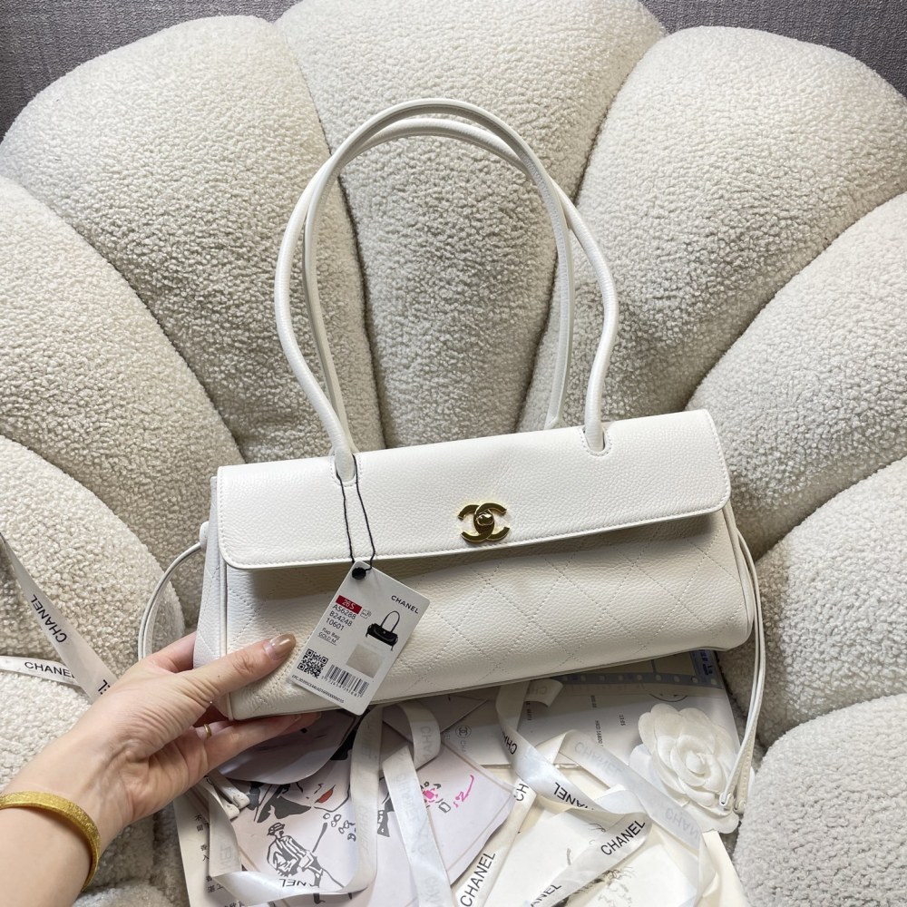 CHANEL AS6288 Small Shopping Bag, Grained Calfskin CC Turn Lock Long Shoulder Tote (white)