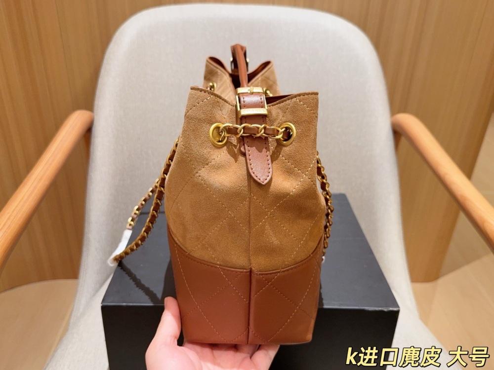 CHANEL AS5634 Hobo Handbag 25A Suede and Leather Hobo Large Tote