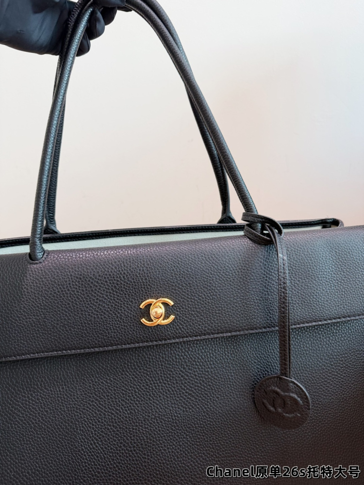 Chanel 26S Large Tote Bag Spring-Summer 2026 Extra Large Capacity Jennie's Same Gold C-Lock