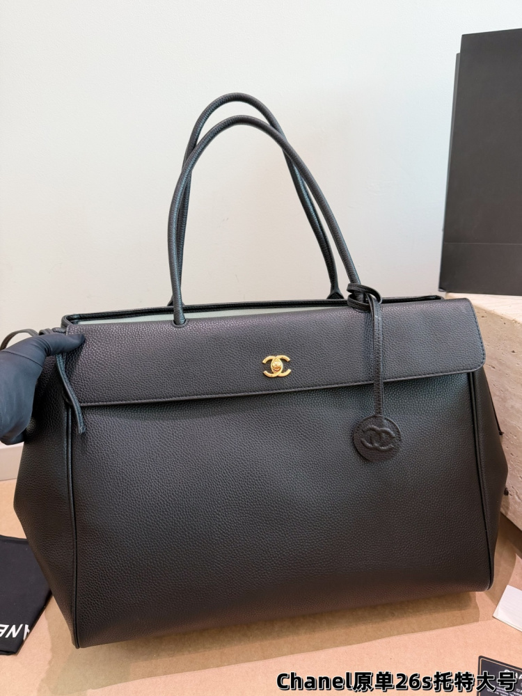 Chanel 26S Large Tote Bag Spring-Summer 2026 Extra Large Capacity Jennie's Same Gold C-Lock