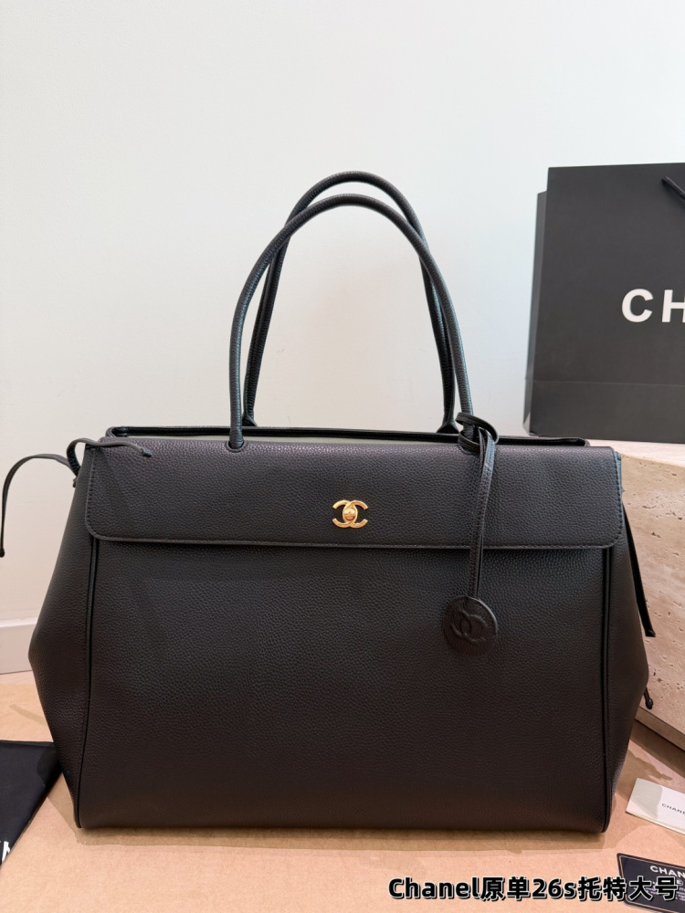 Chanel 26S Large Tote Bag Spring-Summer 2026 Extra Large Capacity Jennie's Same Gold C-Lock