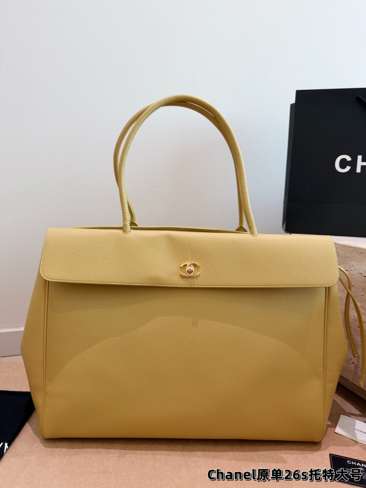 Chanel 26S Large Tote Bag Spring-Summer 2026 Extra Large Capacity Jennie's Same Gold C-Lock