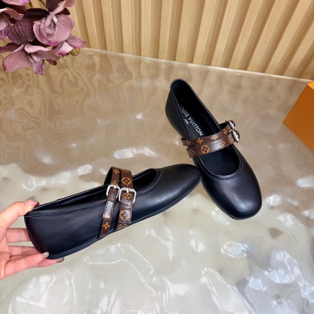 LV Bella Mary‑Jane Ballerina Flats, Double Monogram Canvas Buckle Strap Women Flat Ballet Shoes-Black