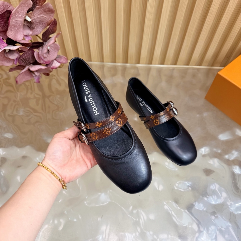 LV Bella Mary‑Jane Ballerina Flats, Double Monogram Canvas Buckle Strap Women Flat Ballet Shoes-Black