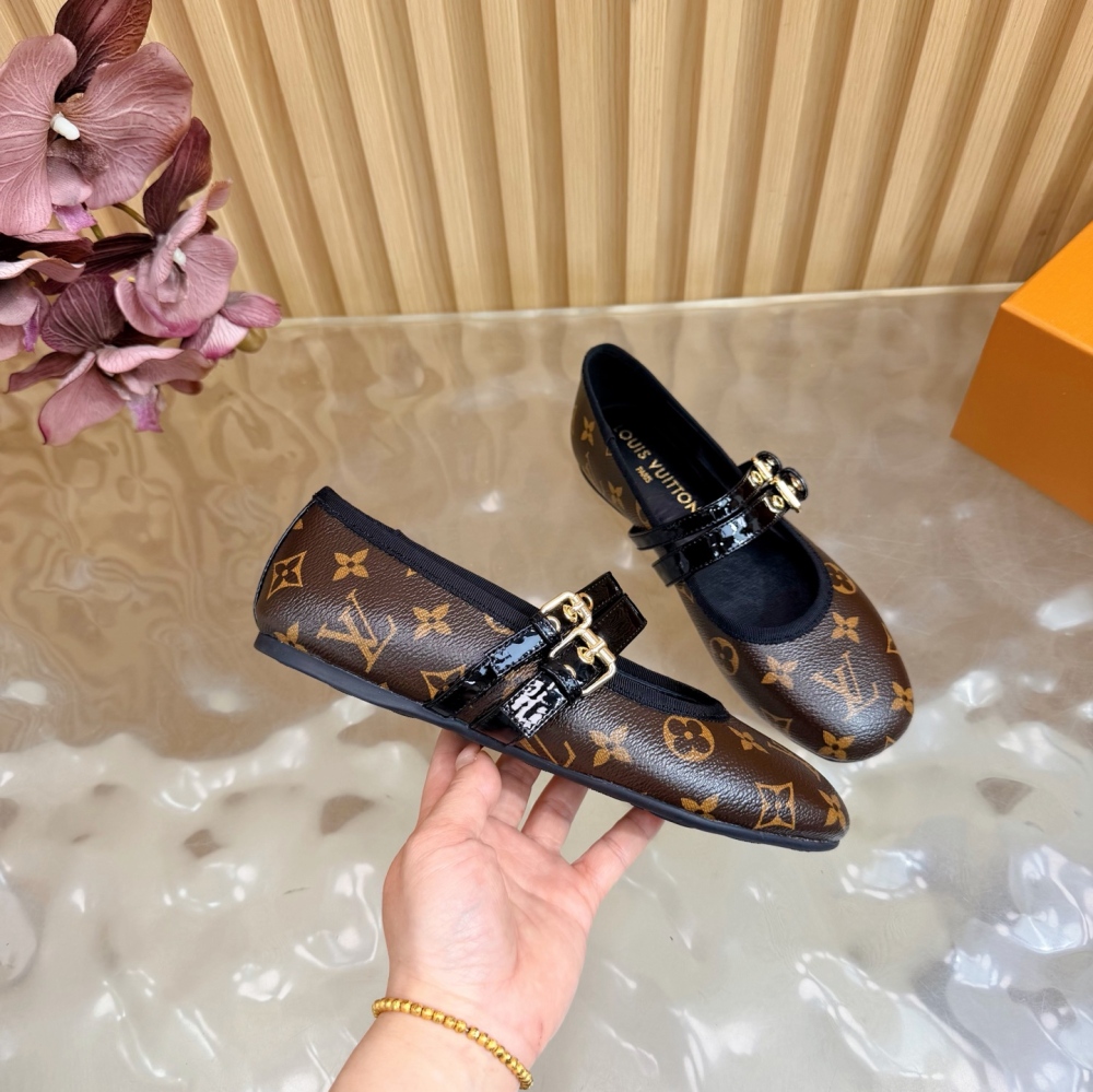 LV Bella Mary‑Jane Ballerina Flats, Double Monogram Canvas Buckle Strap Women Flat Ballet Shoes-Brown
