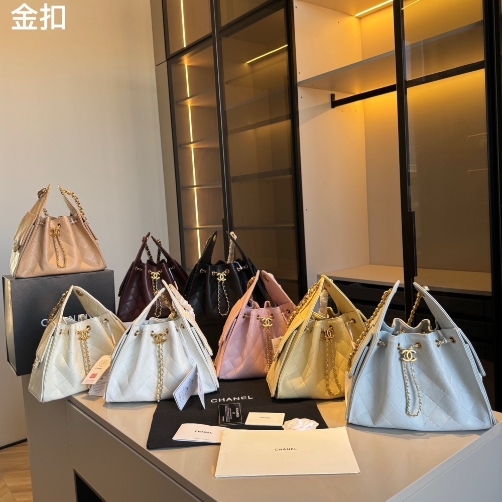 CHANEL 25 Hobo Handbag Golden Caviar Granulated Beef Skin Drawstring Bucket Tote