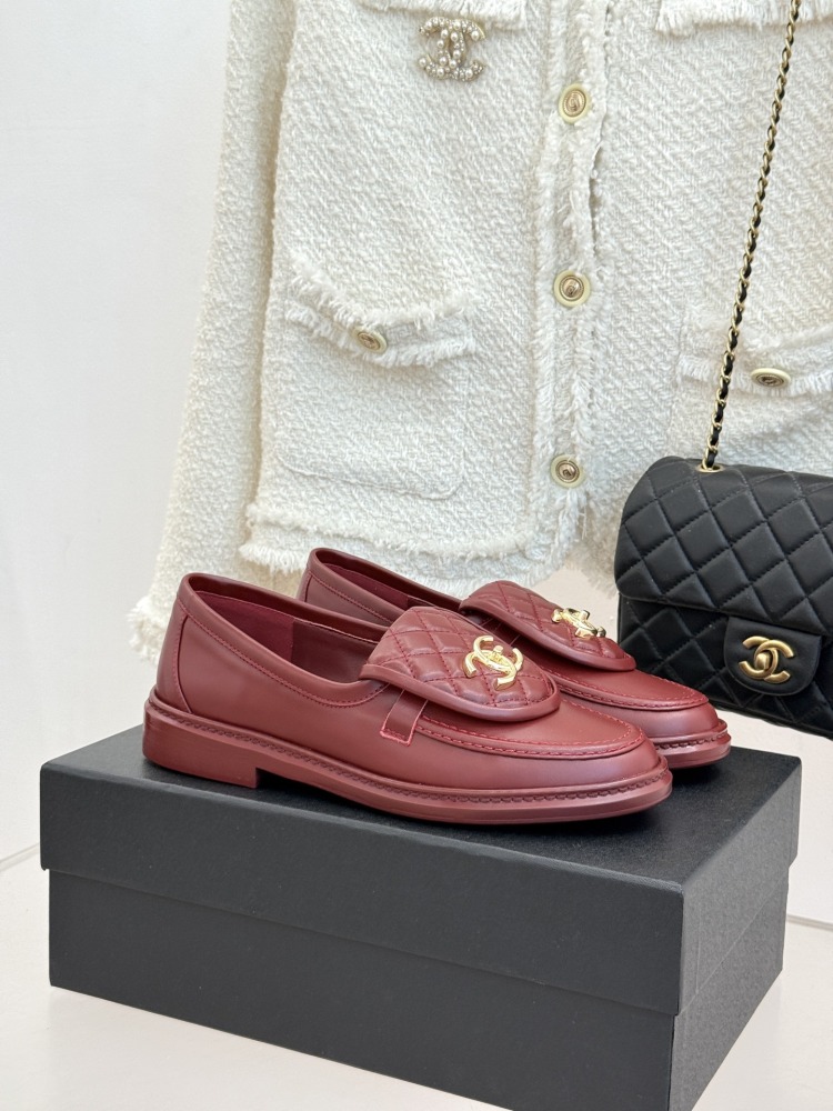 Chanel Quilted Flap Turnlock CC Loafers, Black Calfskin Low Heel Slip On Leather Loafers For Women