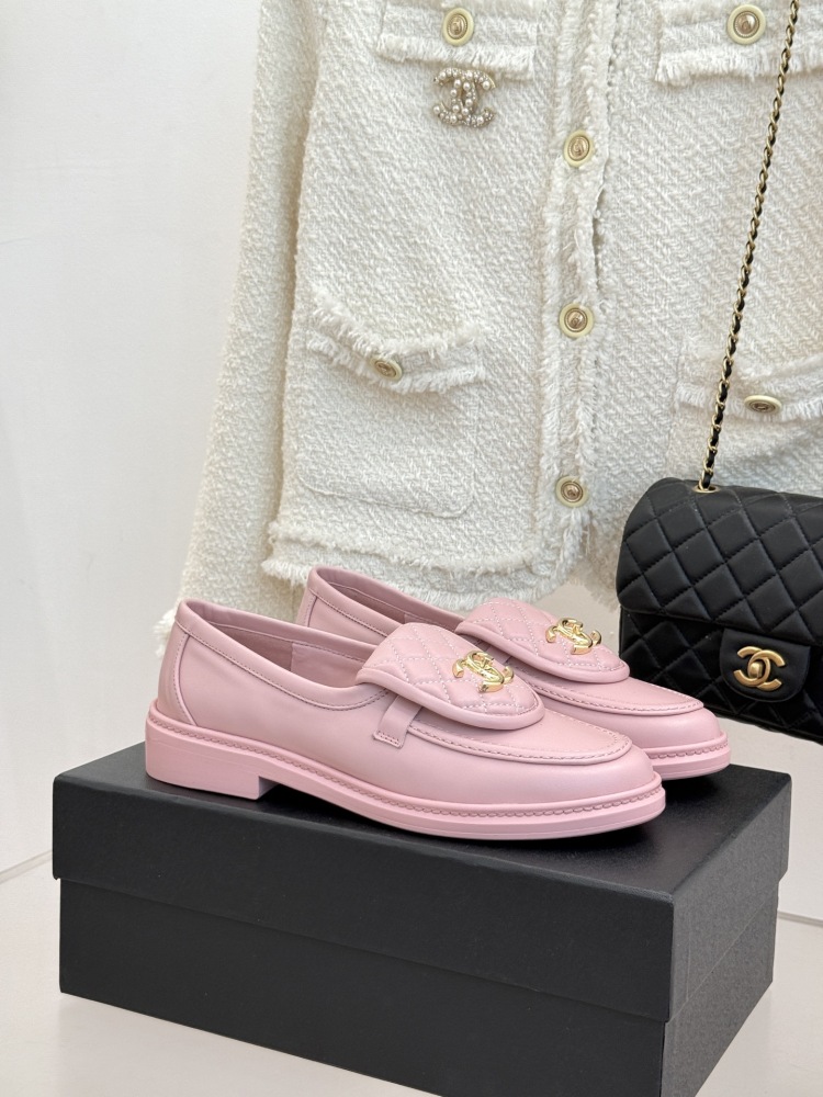 Chanel Quilted Flap Turnlock CC Loafers, Black Calfskin Low Heel Slip On Leather Loafers For Women