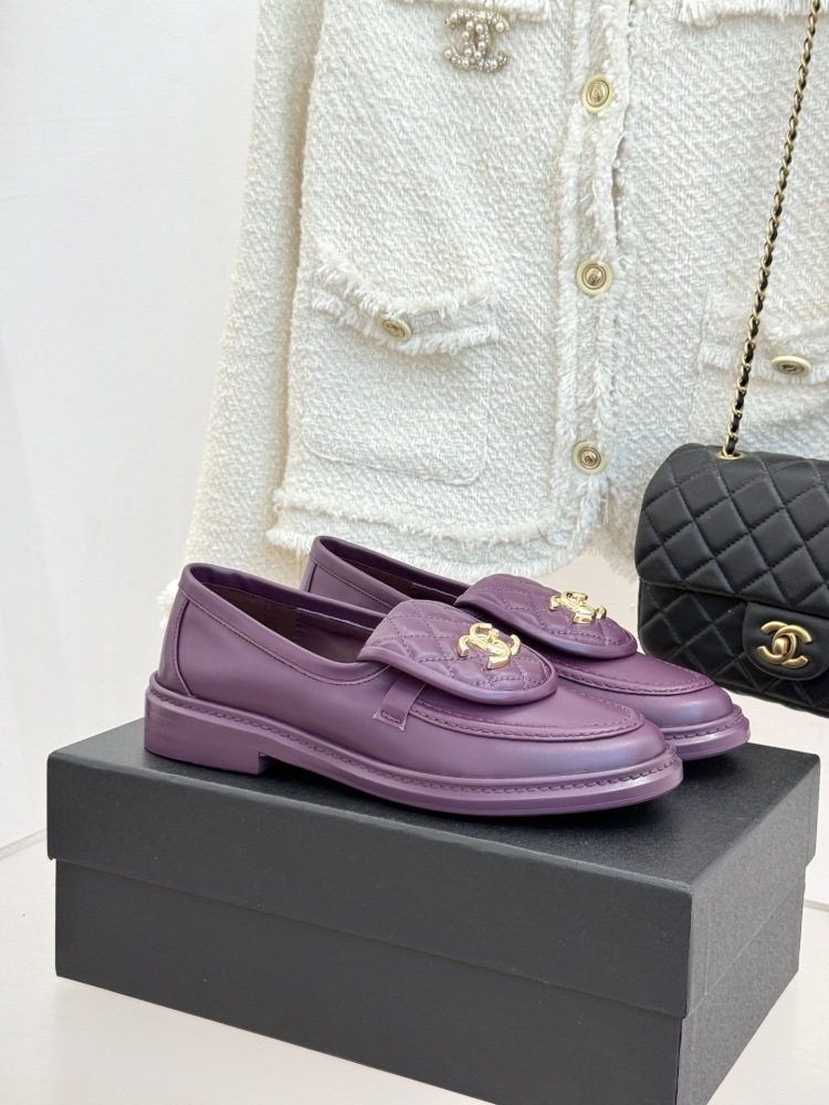 Chanel Quilted Flap Turnlock CC Loafers, Black Calfskin Low Heel Slip On Leather Loafers For Women