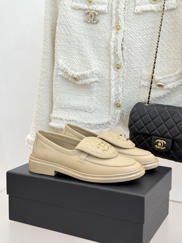 Chanel Quilted Flap Turnlock CC Loafers, Black Calfskin Low Heel Slip On Leather Loafers For Women
