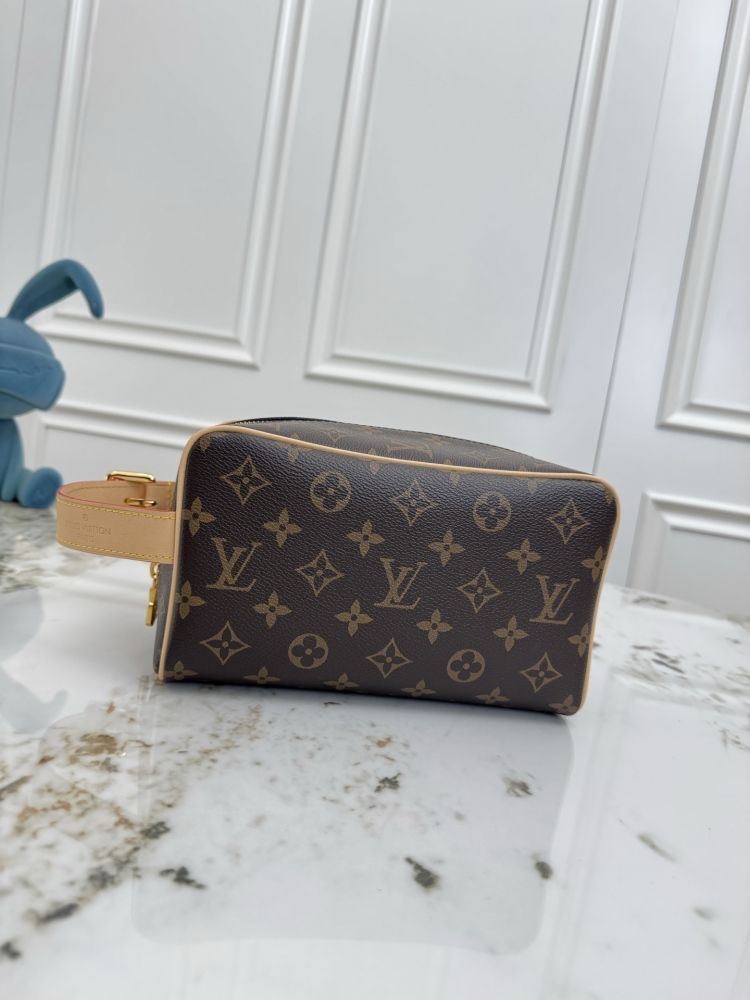 LV Locker Dopp Kit Toiletry Pouch Monogram Canvas Travel Wash Bag M83112 Unisex Cosmetic Makeup Bag With Adjustable Leather Handle