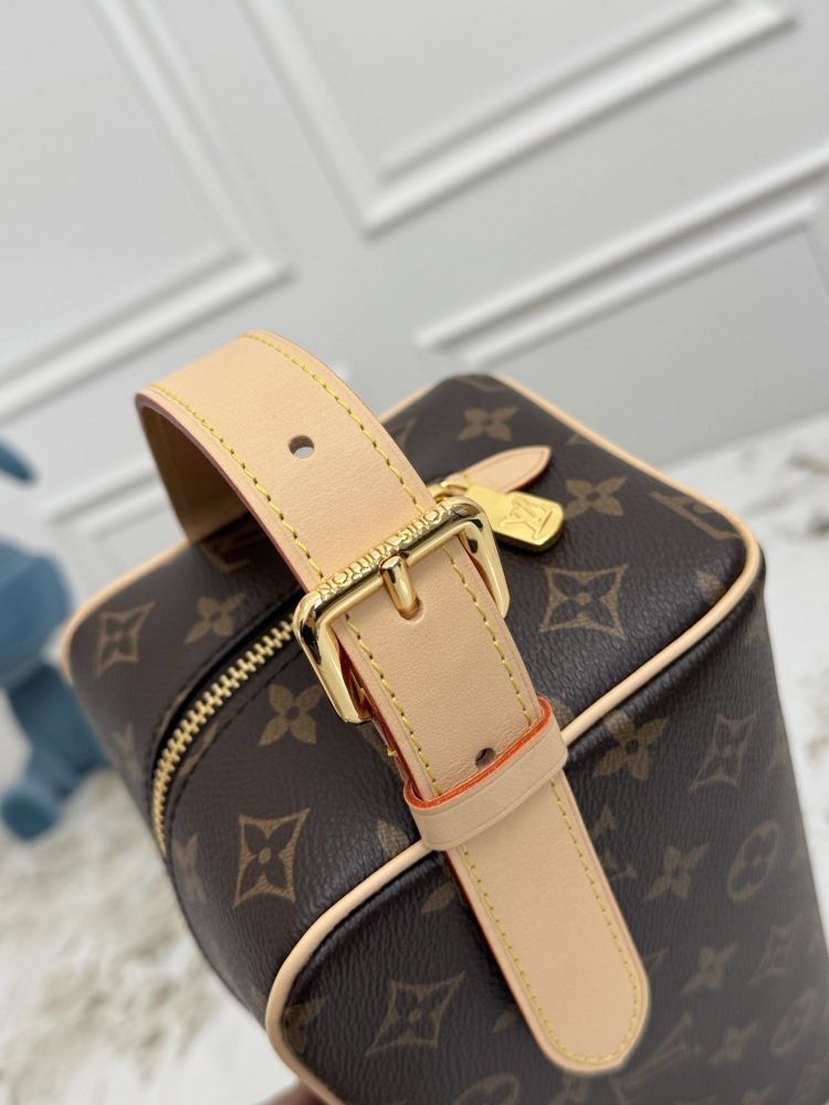 LV Locker Dopp Kit Toiletry Pouch Monogram Canvas Travel Wash Bag M83112 Unisex Cosmetic Makeup Bag With Adjustable Leather Handle