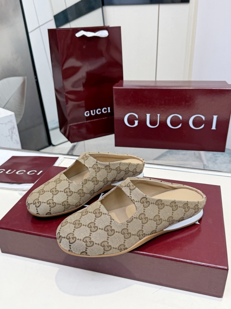 Gucci GG Supreme Canvas & Leather Mule Slippers Classic GG Pattern Backless Loafers Casual Designer Slip On Mules for Women Daily Wear