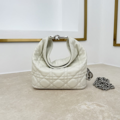 Latte Cannage Lambskin