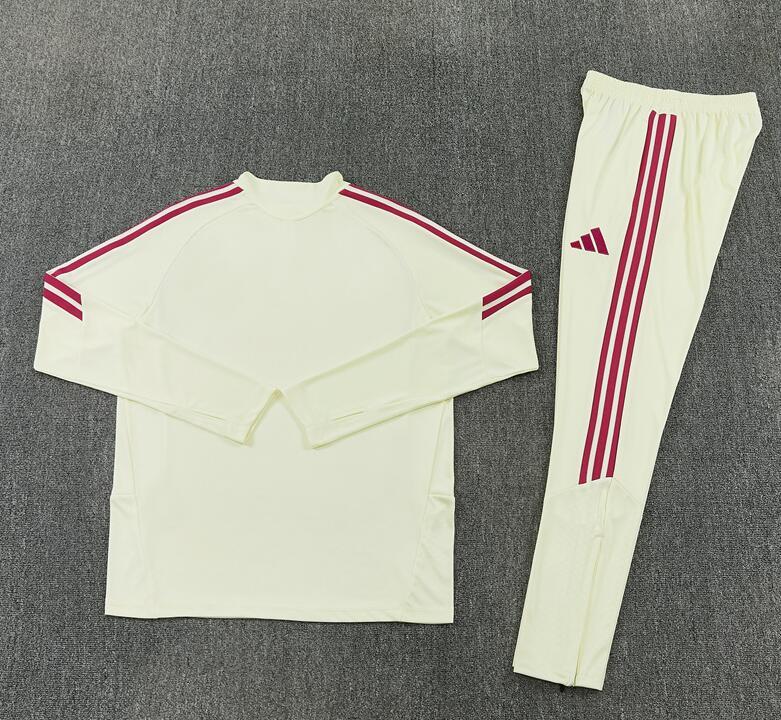 2627 Real Madrid Club Beige Half-Length Long-Sleeve Cristiano Ronaldo Football Training Suit Set for Children and Adults Customized Jersey Sports